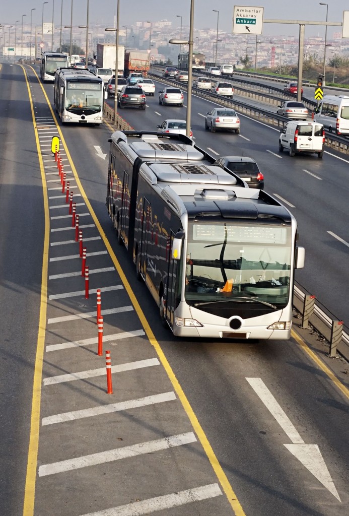Dedicated lanes for BRTs speed up transit times.
